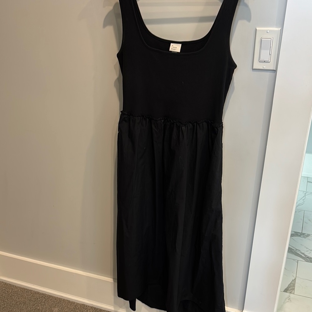 Elegant Black Sleeveless Dress